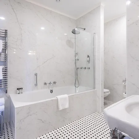 Hotel Les Mouettes - Les Collectionneurs 4*