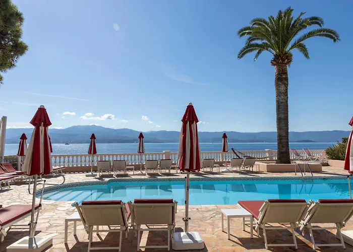 Les Mouettes - Teritoria 4*